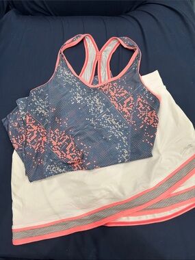 Sofibella tennis skirt and matching Razorback top. Size small.
